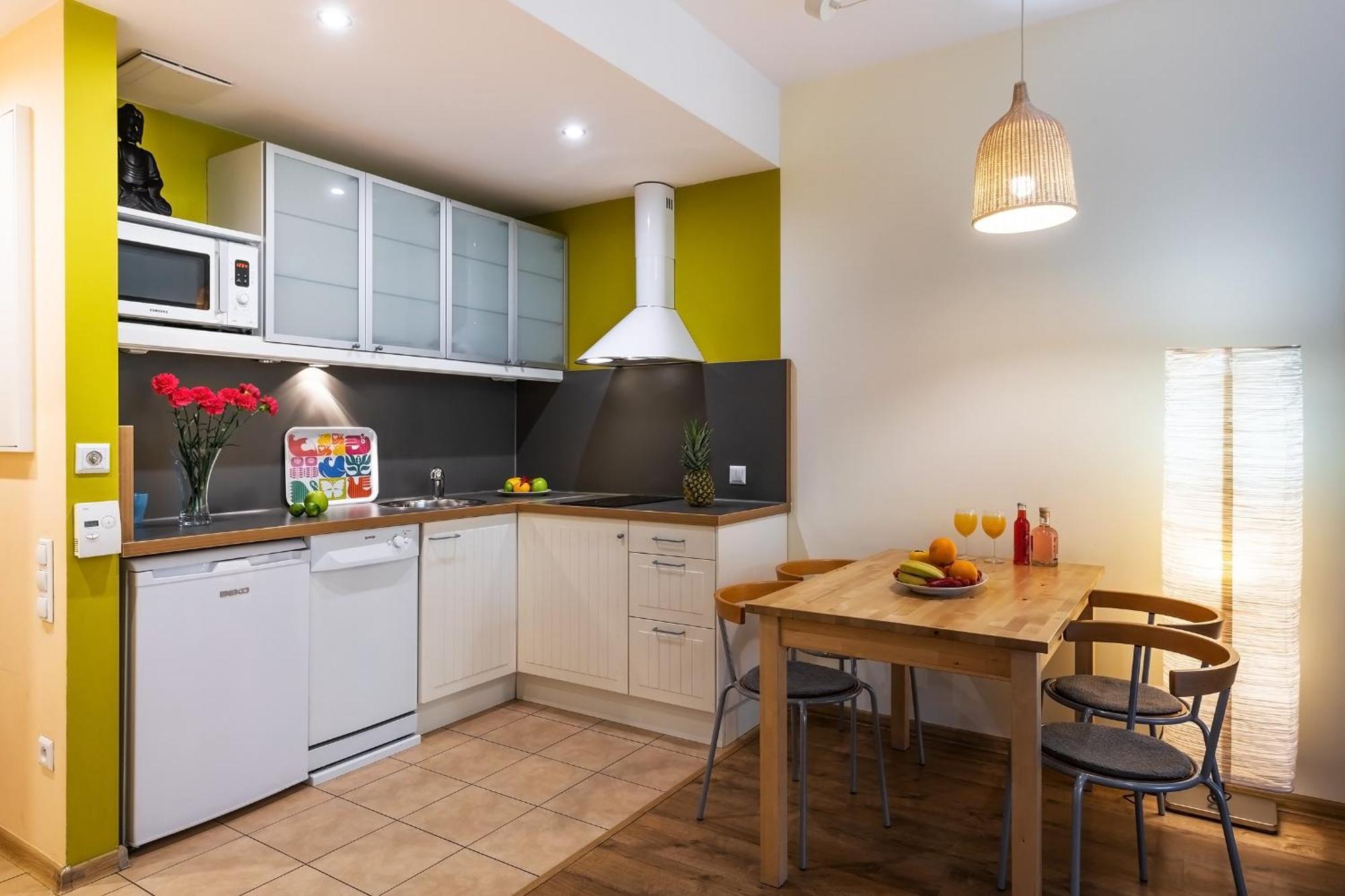 Апартаменти Centre Apartments-old Town *