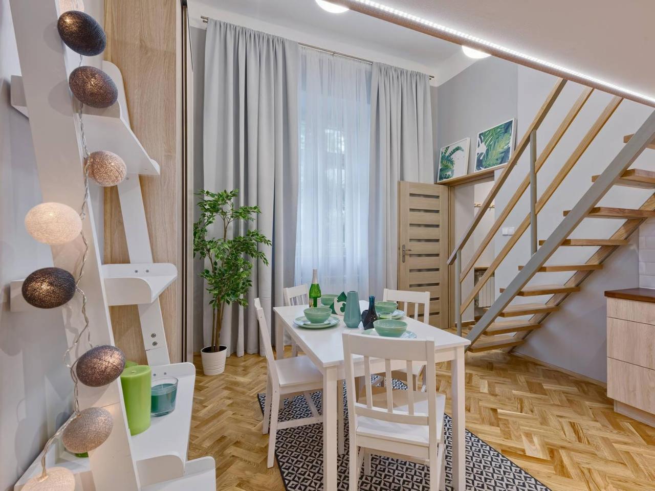 Appartamento Centre Apartments-old Town *