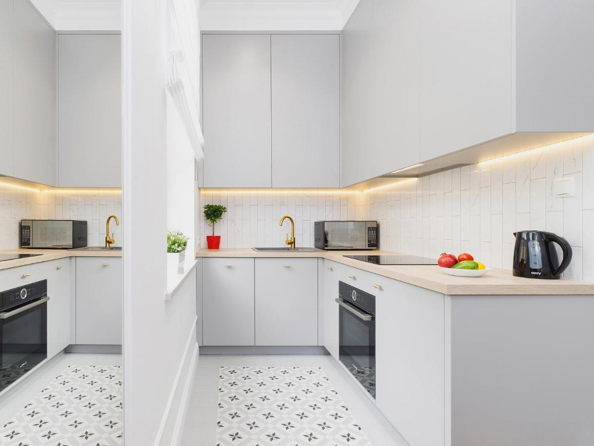 Centre Apartments-old Town Апартаменти *