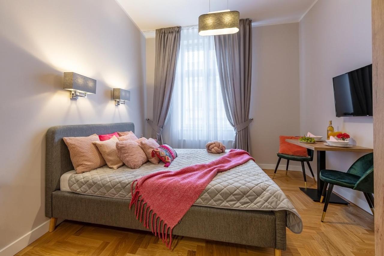Centre Apartments-old Town Appartamento *